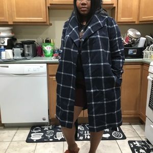 AnnTaylor Navy blue plaid robe coat